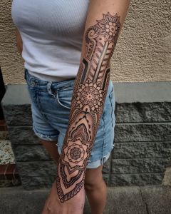 Single piece tattoos by Manuel Zellkern